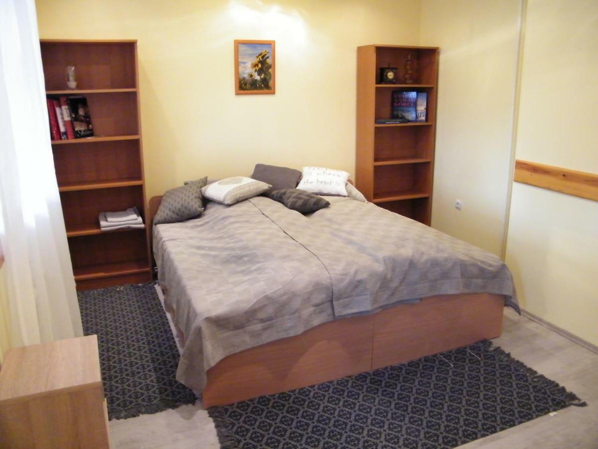Pal Utcai Apartman มิชโคลซ์ ภายนอก รูปภาพ