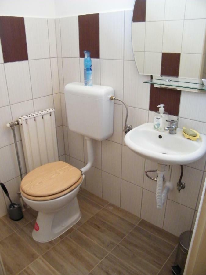 Pal Utcai Apartman มิชโคลซ์ ภายนอก รูปภาพ